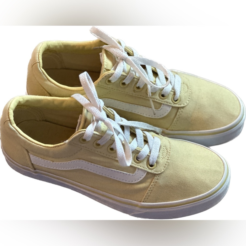 VANS - Women’s size 7.5